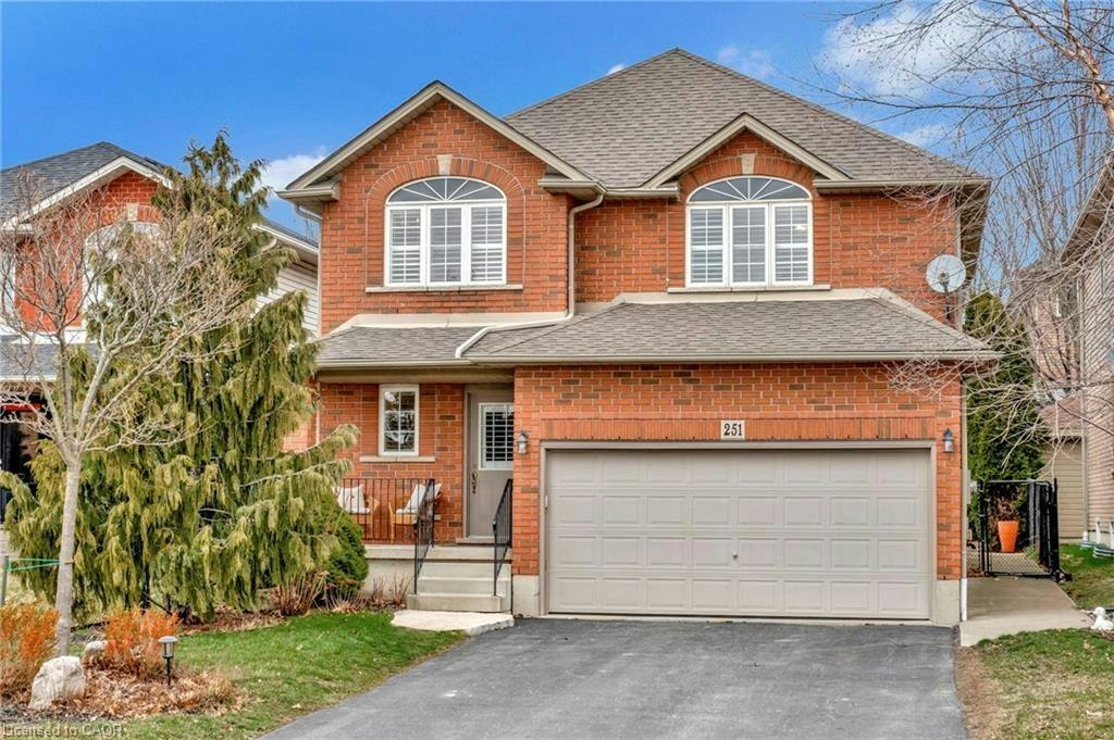 251 Braithwaite Avenue, Hamilton, ON, L9G 5A7 - 2