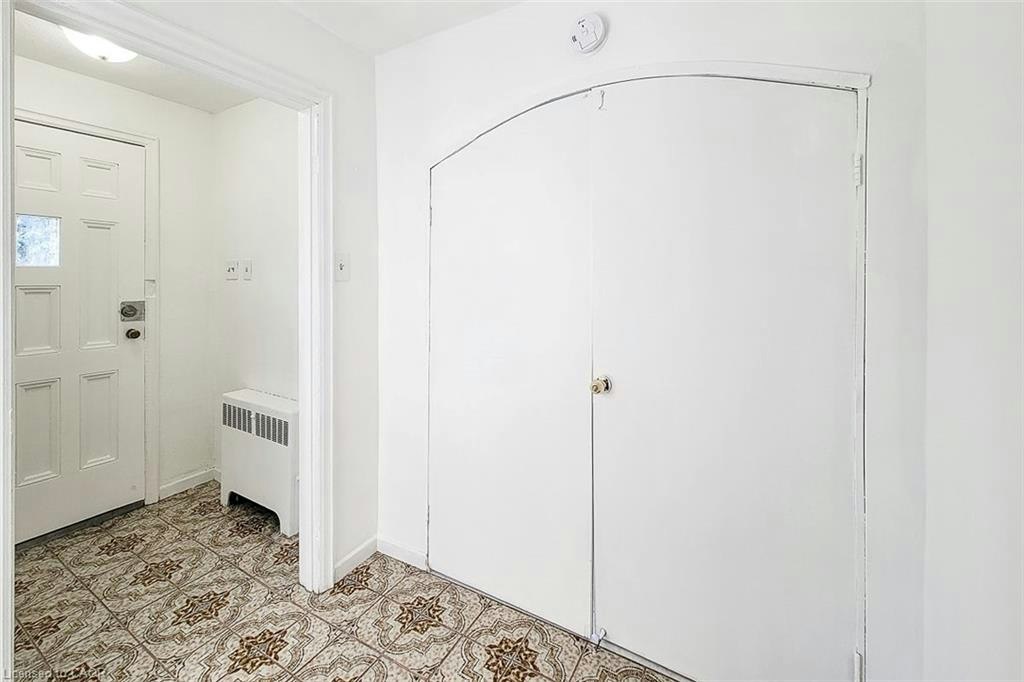 243 8 Highway, Hamilton, ON, L8G 1E2 - 4