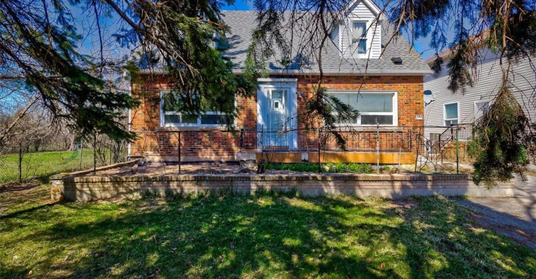 243 8 Highway, Hamilton, ON, L8G 1E2 - 2