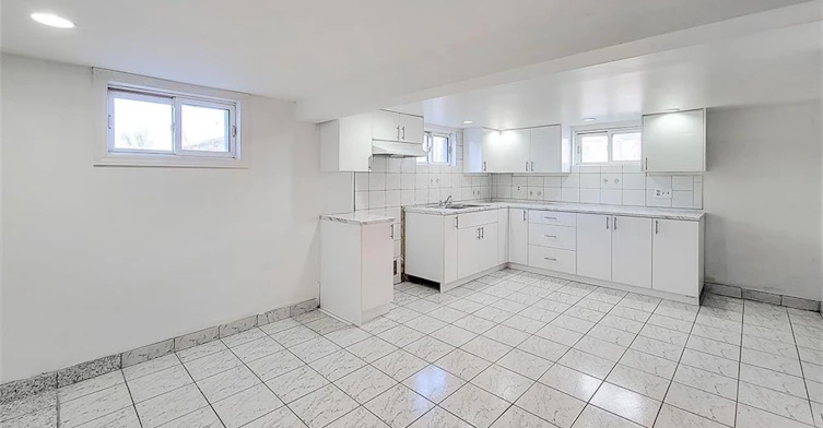 243 8 Highway, Hamilton, ON, L8G 1E2 - 13