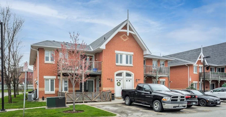 4140 Foxwood Drive, Burlington, ON, L7M 4R4