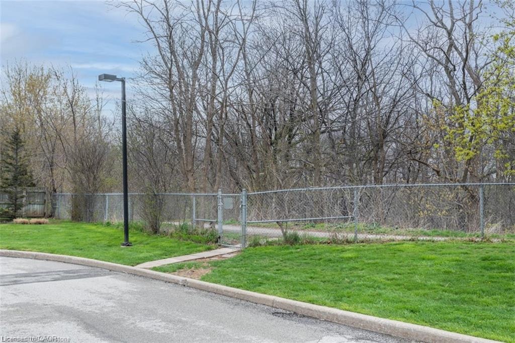 4140 Foxwood Drive, Burlington, ON, L7M 4R4 - 11