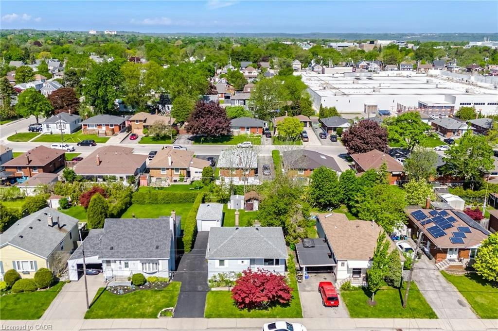 94 Clarendon Avenue, Hamilton, ON, L9A 3A3