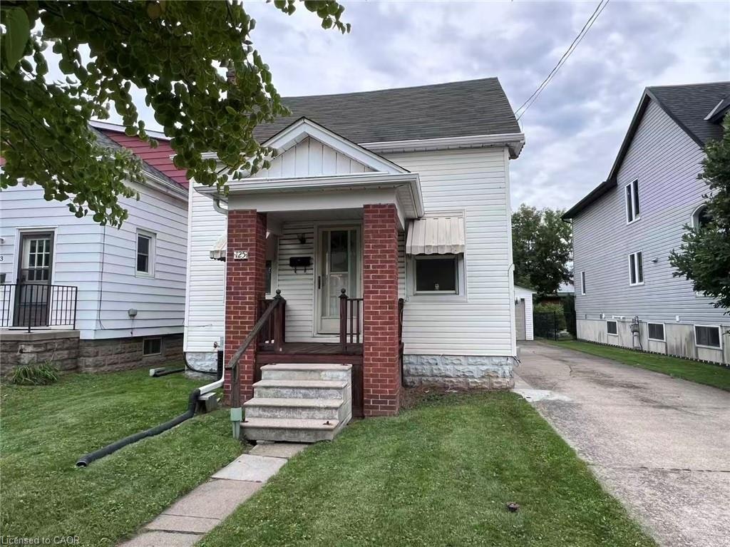 125 Broadway Avenue, Hamilton, ON, L8S 2W2