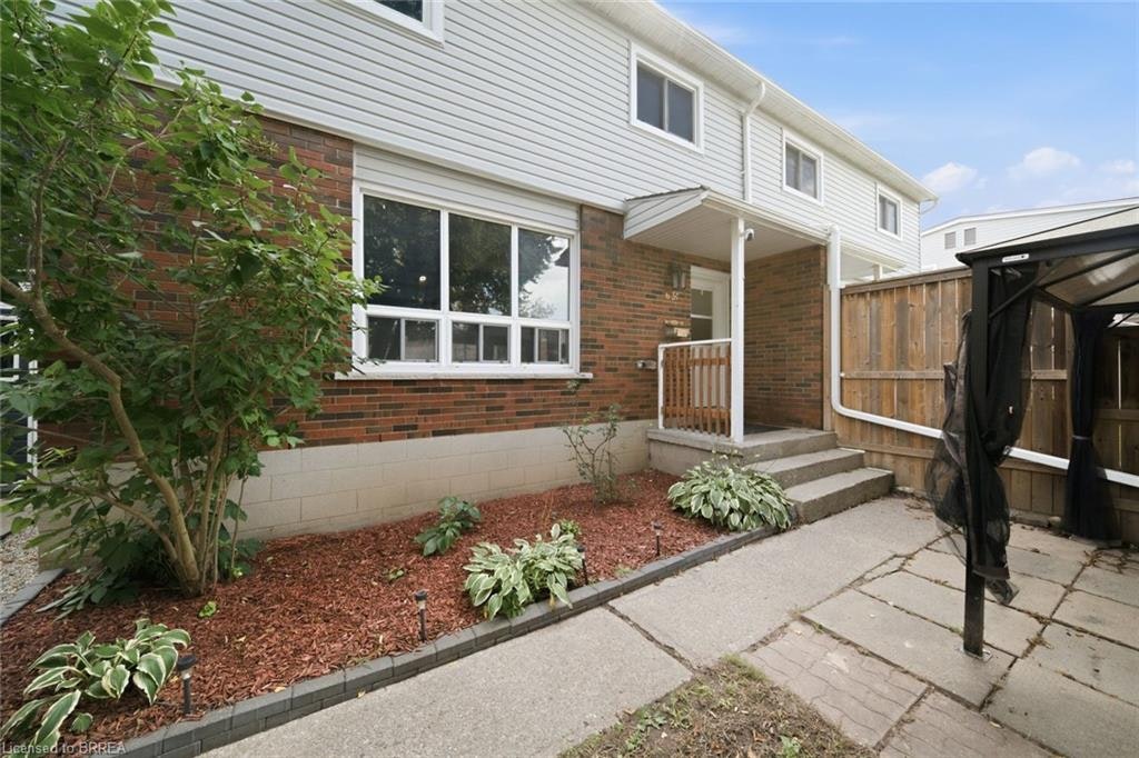 C-63 Metcalfe Crescent, Brantford, ON, N3R 2L7
