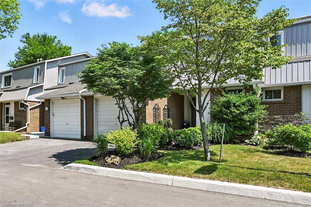3-445 Woodview Road, Burlington, ON, L7N 2Z9