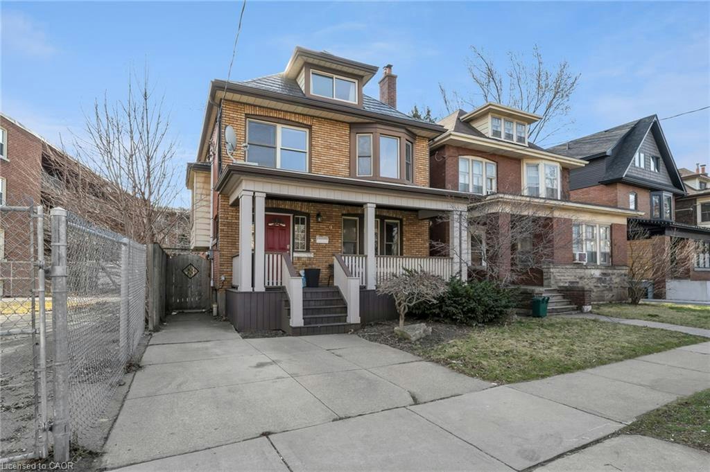 UPPER-9 Melrose Avenue S, Hamilton, ON, L8M 2Y4 - 2