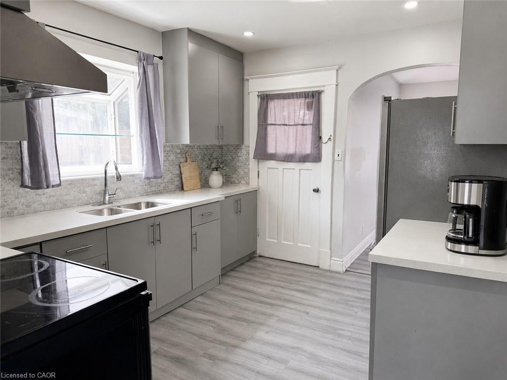 39 Oakland Avenue, Welland, ON, L3C 2B8 - 12