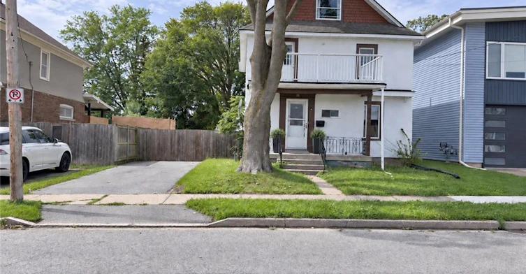 39 Oakland Avenue, Welland, ON, L3C 2B8
