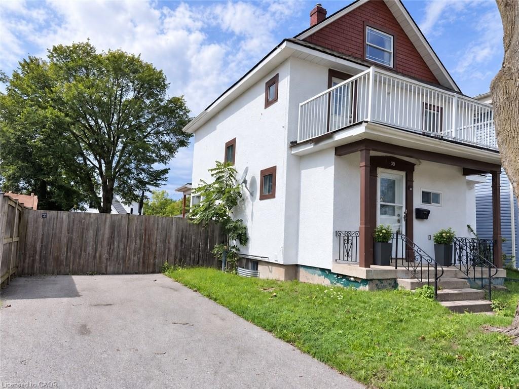 39 Oakland Avenue, Welland, ON, L3C 2B8 - 2