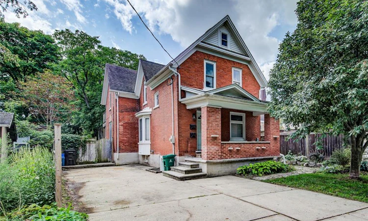 81 Willow Street