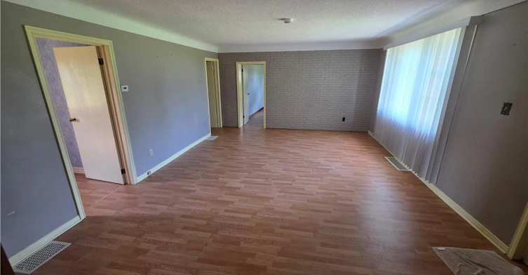 13225 Lundy's Lane, Thorold, ON, L0S 1A0 - 3