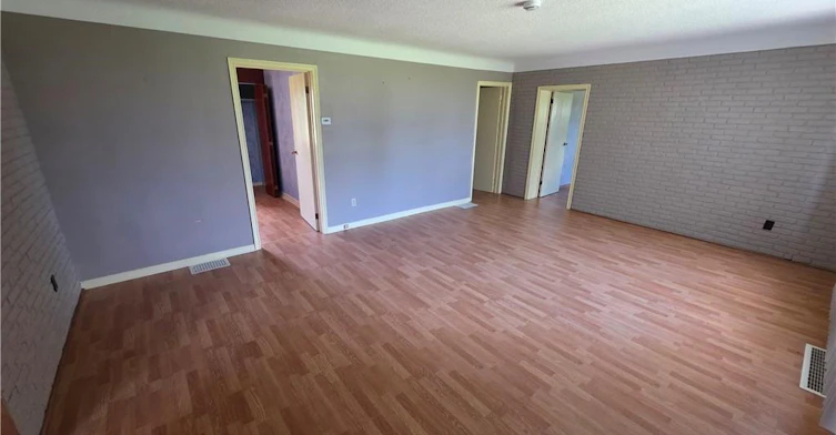 13225 Lundy's Lane, Thorold, ON, L0S 1A0 - 4