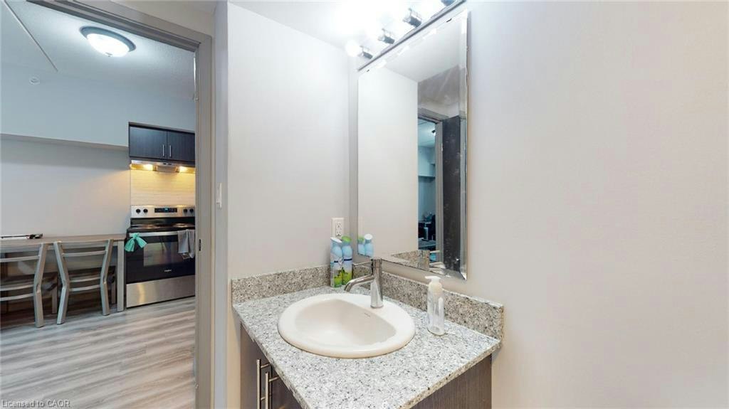 B215-275 Larch Street, Waterloo, ON, N2L 3R2 - 14