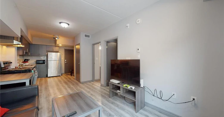 B215-275 Larch Street, Waterloo, ON, N2L 3R2 - 7