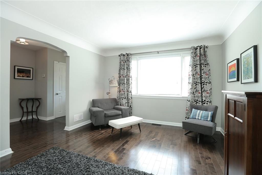 865 Shadeland Avenue, Burlington, ON, L7T 2M2 - 2