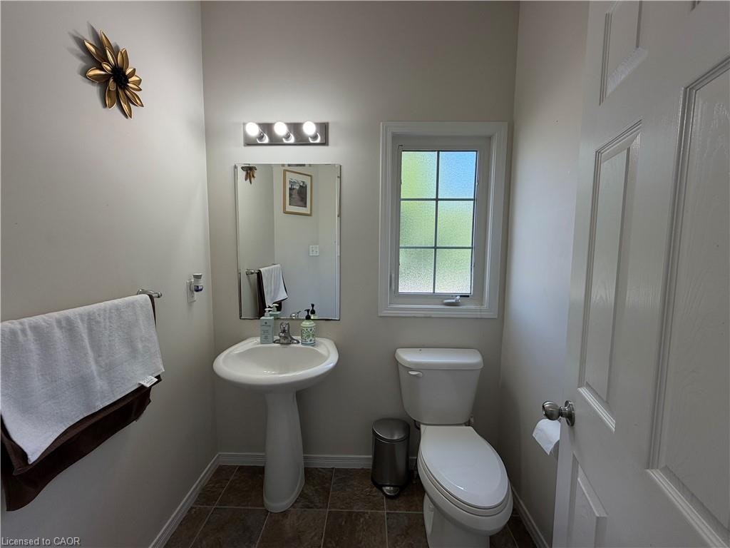 649 Winterberry Avenue, Waterloo, ON, N2V 2X4 - 7