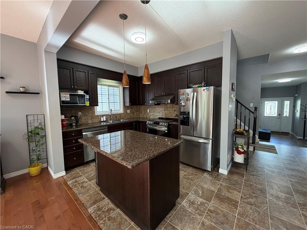 649 Winterberry Avenue, Waterloo, ON, N2V 2X4 - 15