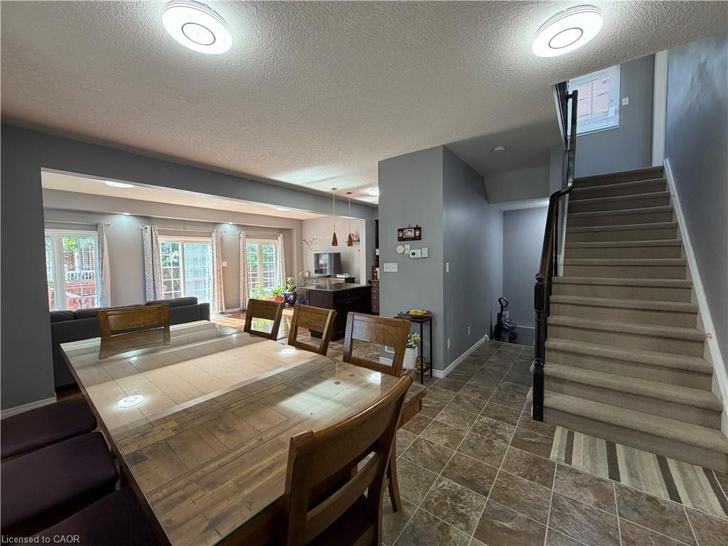 649 Winterberry Avenue, Waterloo, ON, N2V 2X4 - 9
