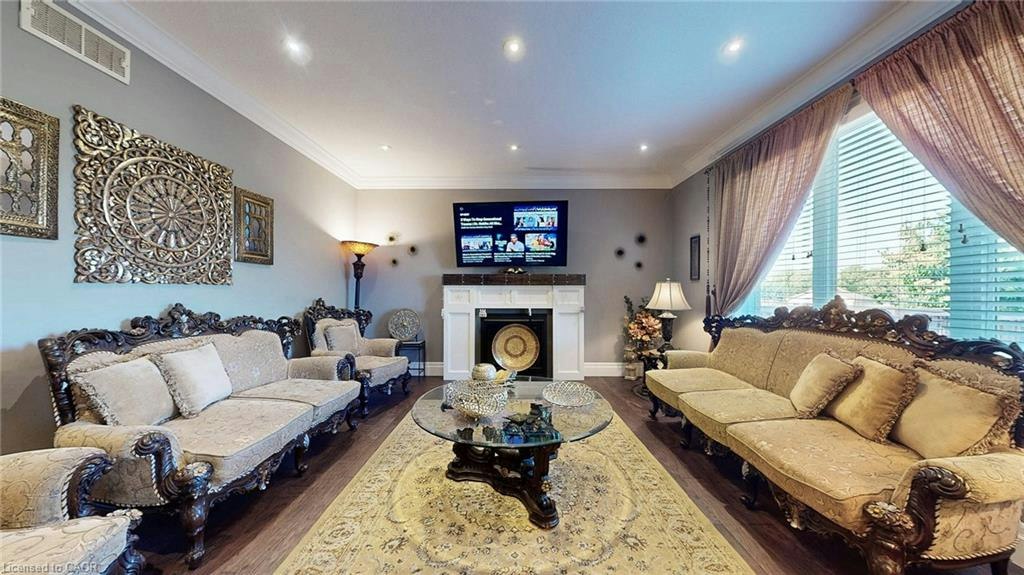 537 Millstream Drive, Waterloo, ON, N2K 0E2 - 4