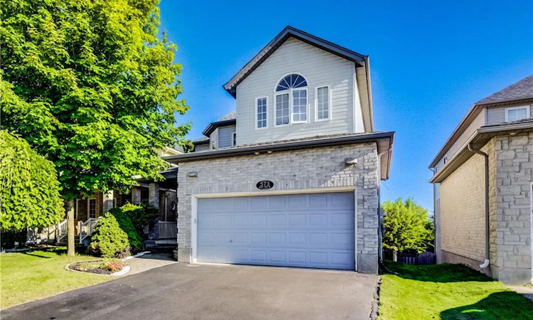 573 Robert Ferrie Drive