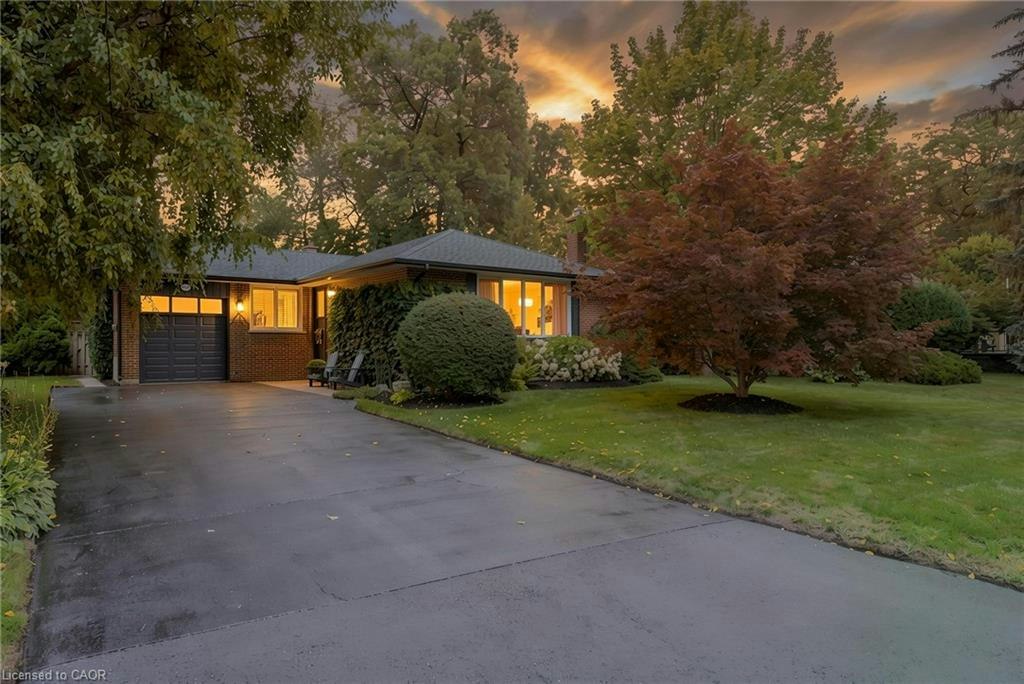 1529 Wembury Road, Mississauga, ON, L5J 2L8