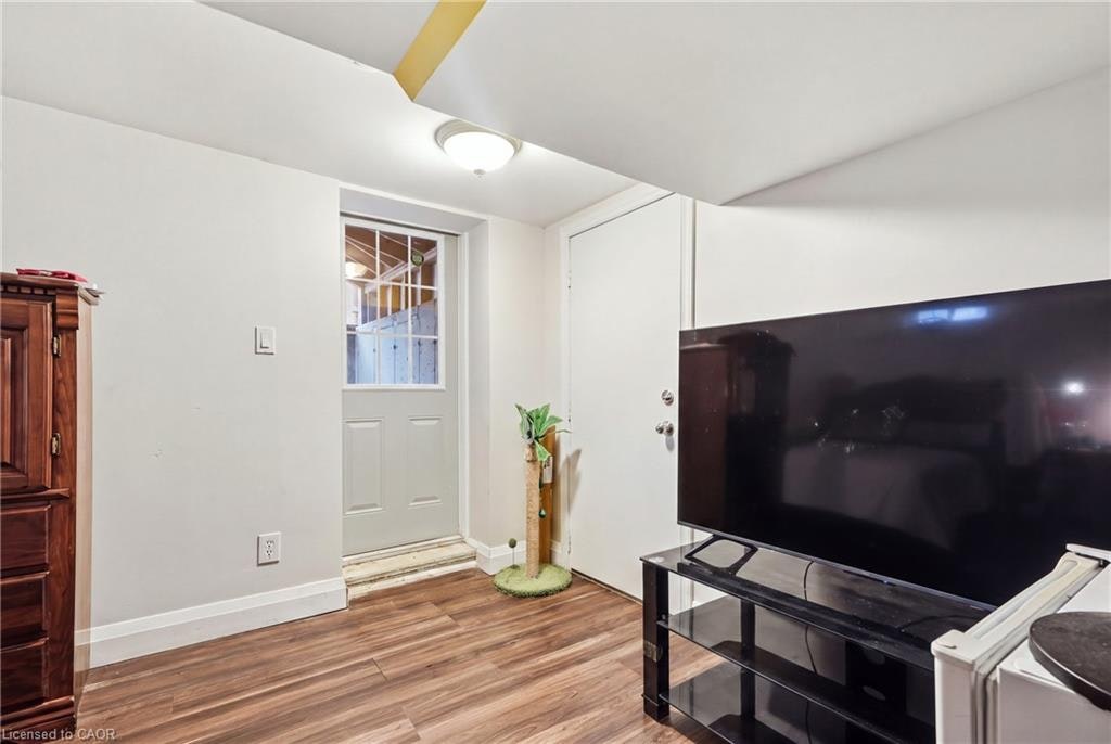 Basement-195 Victoria Street N, Kitchener, ON, N2H 5C5 - 3