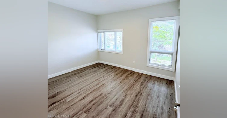 202-161 Wellington Street N, Hamilton, ON, L8R 1N4 - 7