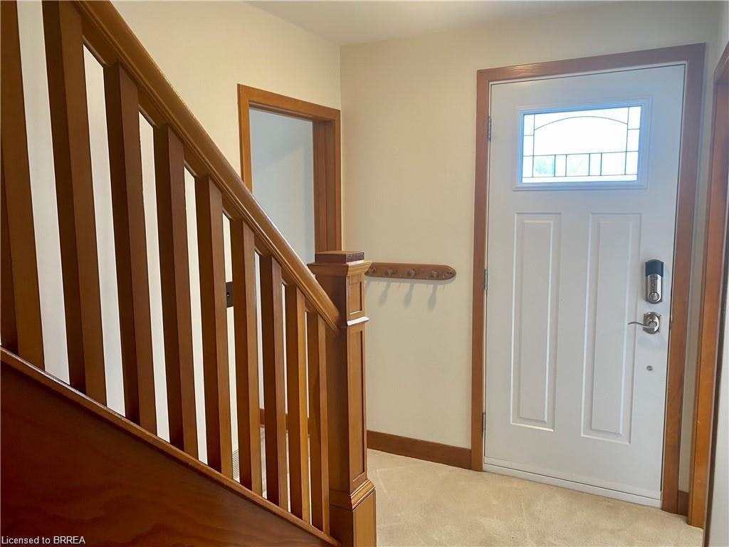 8 Sterling Street, Brantford, ON, N3T 4B1 - 2