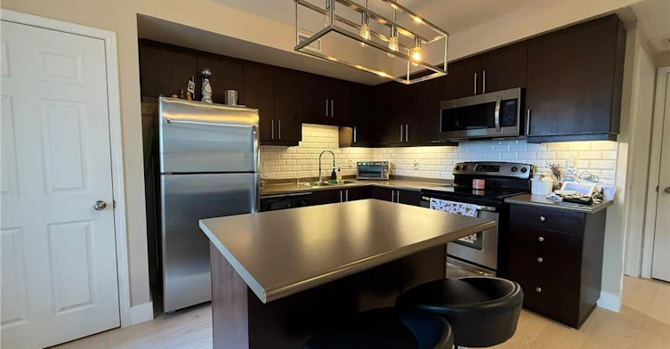5J-255 Maitland Street, Kitchener, ON, N2R 0C8 - 2
