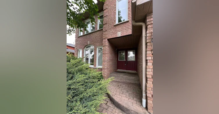 25 Thornton Trail, Hamilton, ON, L9H 6X9 - 4