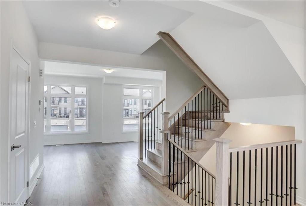 16-10 Freedom Crescent, Hamilton, ON, L0R 1W0 - 2