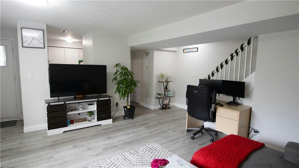 54-461 Beechwood Place, Waterloo, ON, N2T 2N8