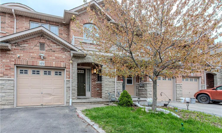 49 Marina Point Crescent