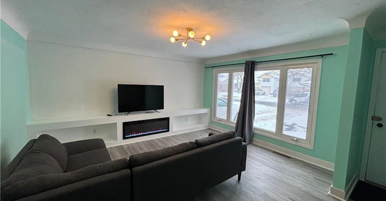 Upper-118 Jacobson Avenue, St. Catharines, ON, L2T 3A5 - 2