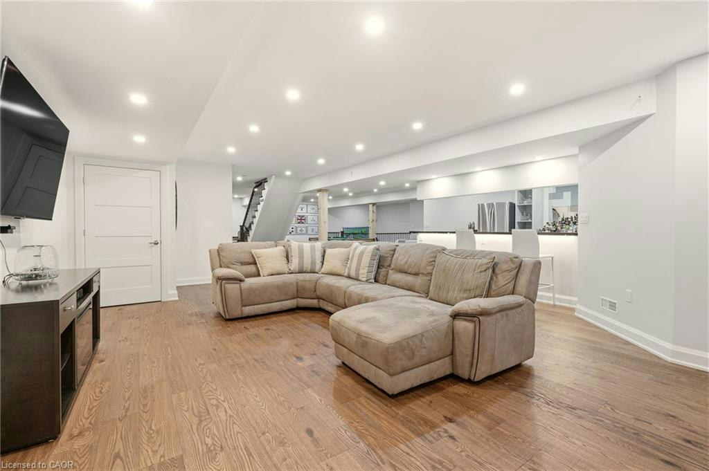 1354 No 1 Side Road, Burlington, ON, L7P 0R9 - 40