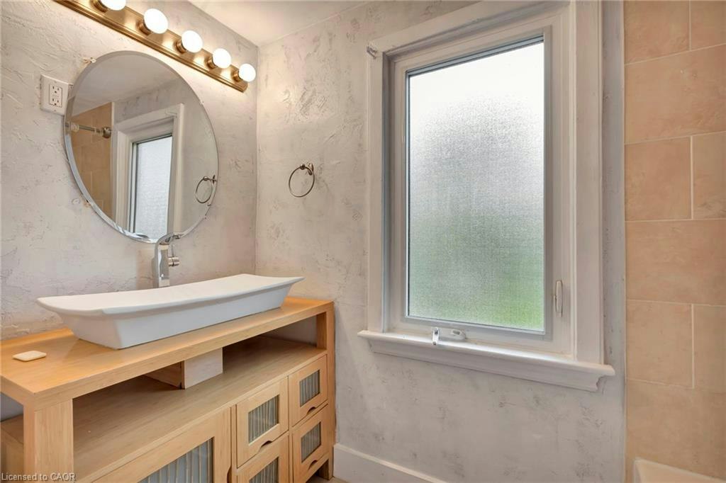 121 King Street, Hamilton, ON, L8G 1L2 - 22