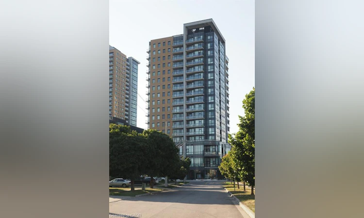 910-100 Garment Street