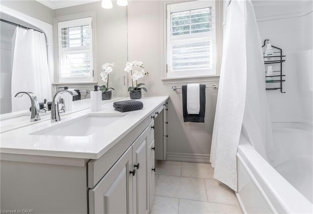 66 Garden Avenue, Hamilton, ON, L9G 2J5 - 16