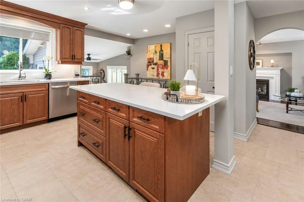 66 Garden Avenue, Hamilton, ON, L9G 2J5 - 12