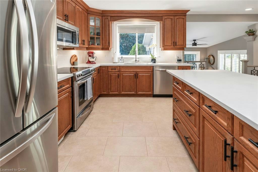 66 Garden Avenue, Hamilton, ON, L9G 2J5 - 10