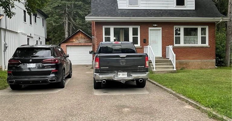 893 Lasalle Park Road, Burlington, ON, L7T 1M6