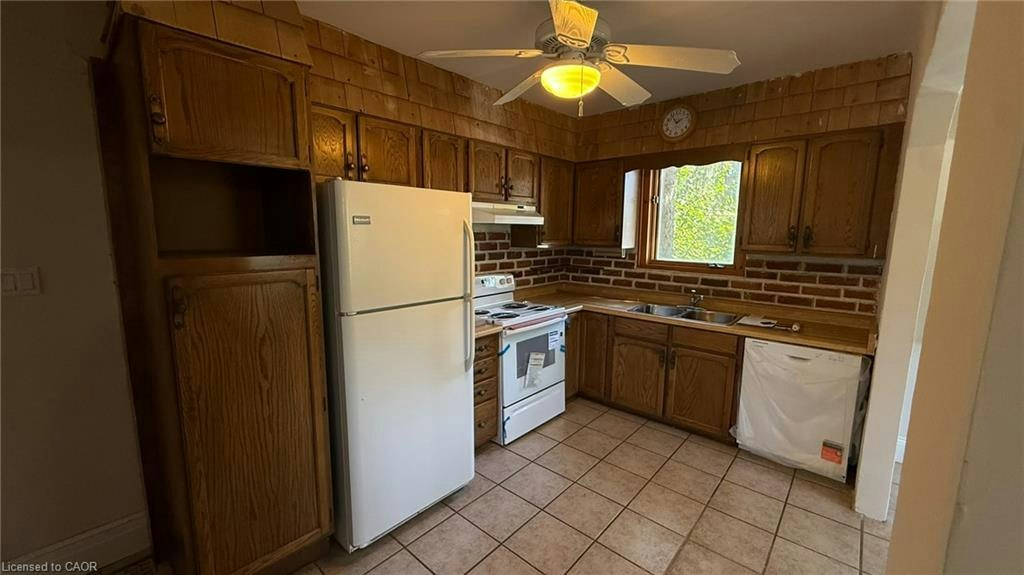 893 Lasalle Park Road, Burlington, ON, L7T 1M6 4