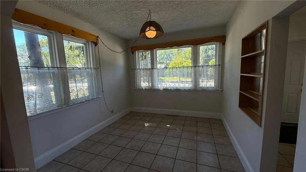 893 Lasalle Park Road, Burlington, ON, L7T 1M6 5