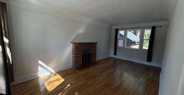 893 Lasalle Park Road, Burlington, ON, L7T 1M6 - 3