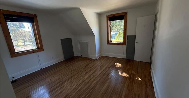 893 Lasalle Park Road, Burlington, ON, L7T 1M6 - 7