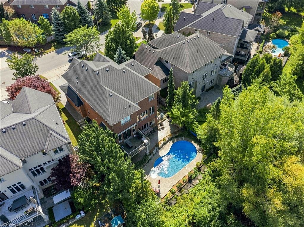 123 Tollgate Drive, Hamilton, ON, L9G 5C9