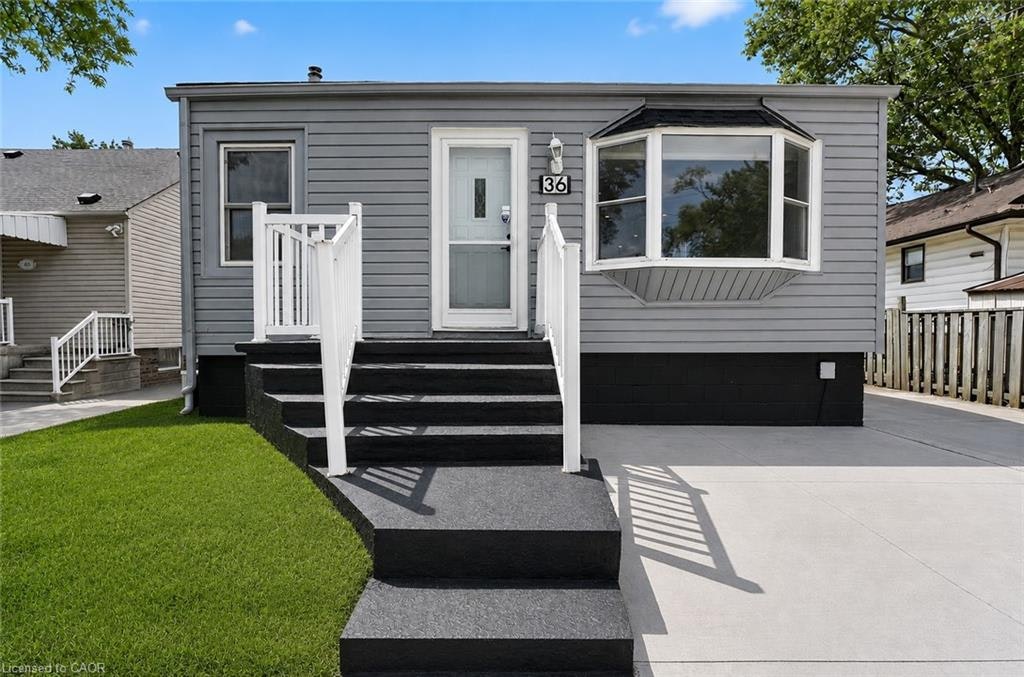 36 Mahony Avenue, Hamilton, ON, L8H 3C5