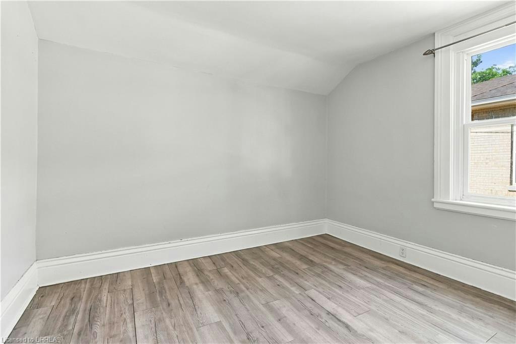 Upper-63 East Avenue, Brantford, ON, N3S 3L5 - 12