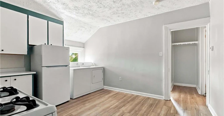 Upper-63 East Avenue, Brantford, ON, N3S 3L5 - 8